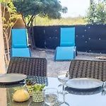 Le Mas, Maison Au Charme Provencale Idealement Situee Entre Et Vignes * Ιέρ