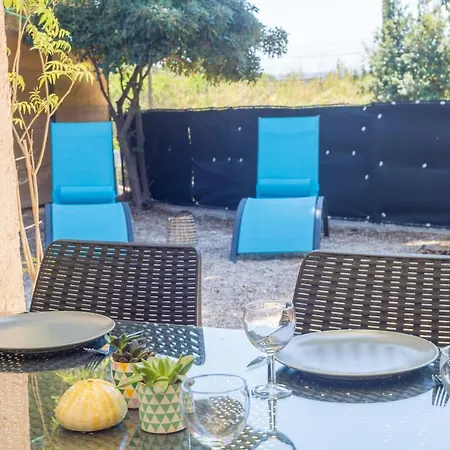 Le Mas, Maison Au Charme Provencale Idealement Situee Entre Et Vignes * Hyeres