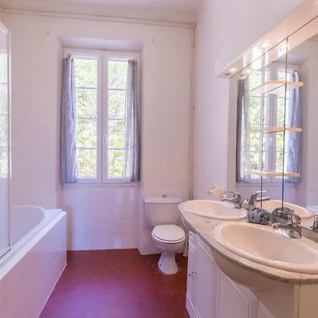 Le Mas, Maison Au Charme Provencale Idealement Situee Entre Et Vignes Holiday home *