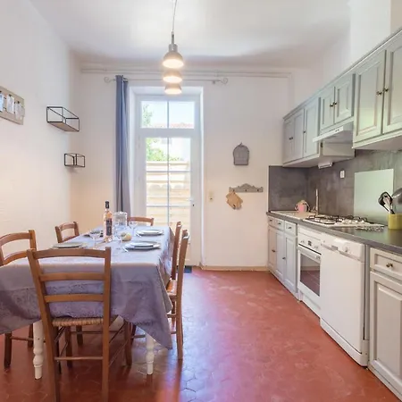 Le Mas, Maison Au Charme Provencale Idealement Situee Entre Et Vignes Holiday home Hyeres